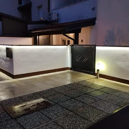 Lorber House Stinjan * Pula