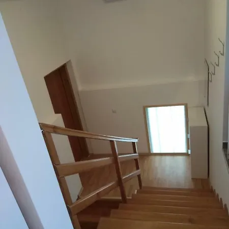 Apartment Lorber House Stinjan