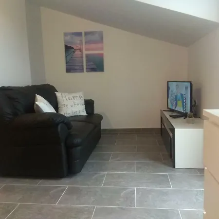 아파트 Lorber House Stinjan