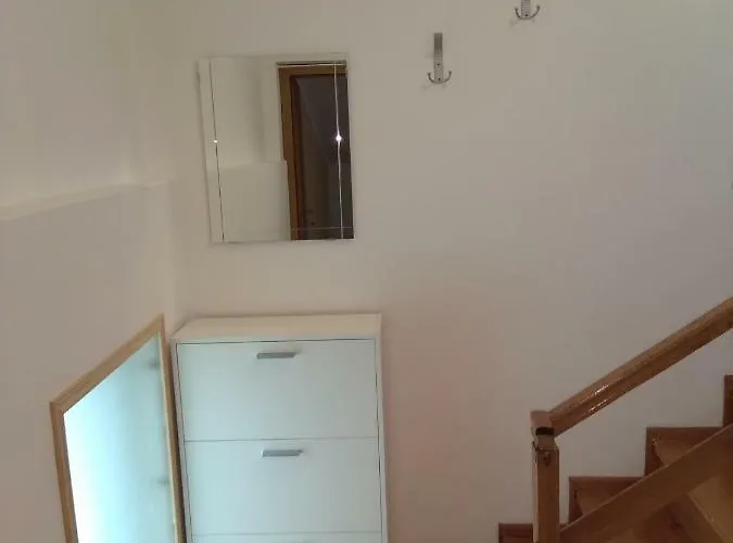 아파트 Lorber House Stinjan 풀라