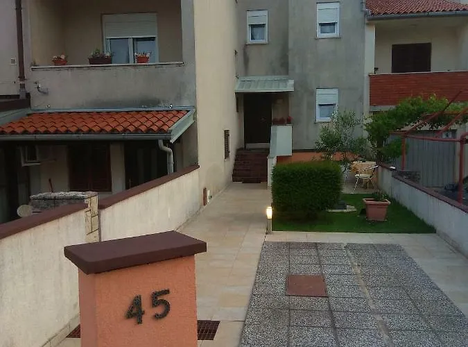 Lorber House Stinjan *